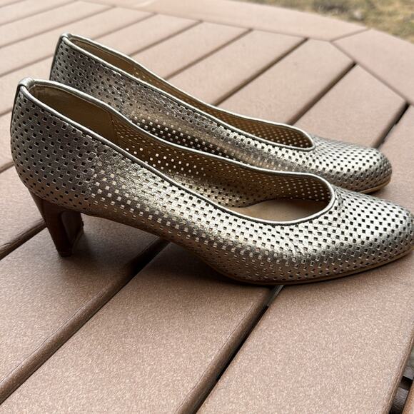 Stuart Weitzman Metallic Women's Shoes Gold 10 M - Picture 2 of 8